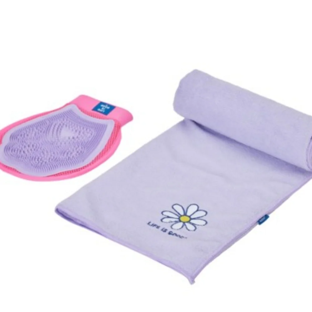 NWT Life is Good Pet Drying Towel & Grooming Mitt Set - Lavender Daisy